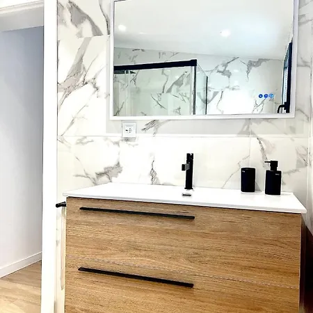 Toni וילה דניה